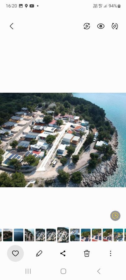 Hipo Camp Mobil Home Arta Pakostane Exterior photo