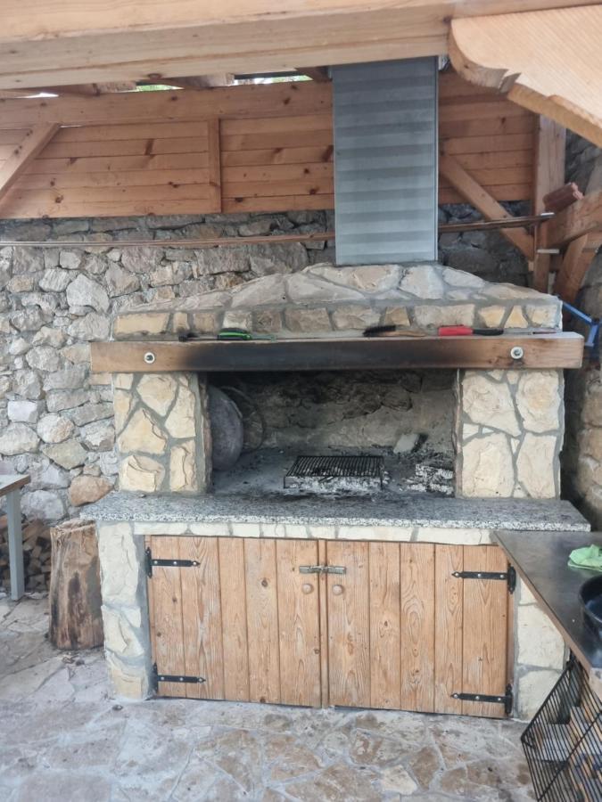 Hipo Camp Mobil Home Arta Pakostane Exterior photo