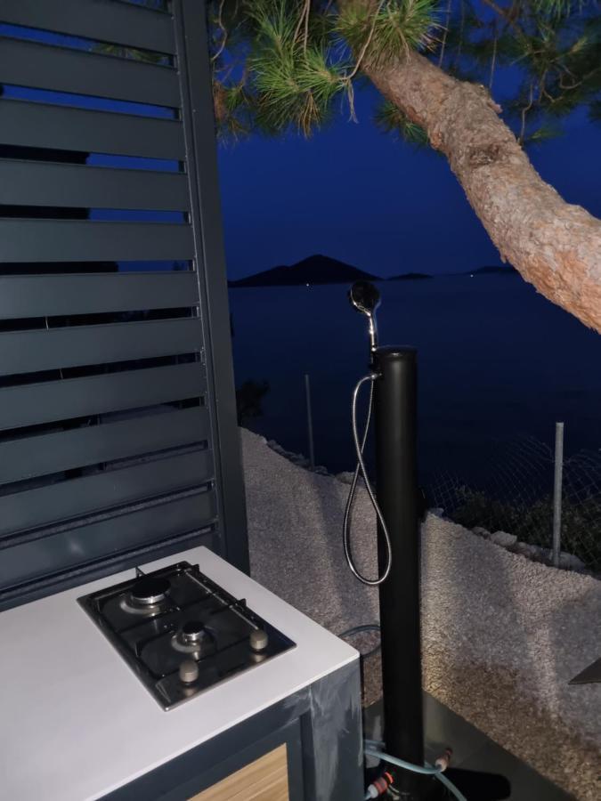 Hipo Camp Mobil Home Arta Pakostane Exterior photo
