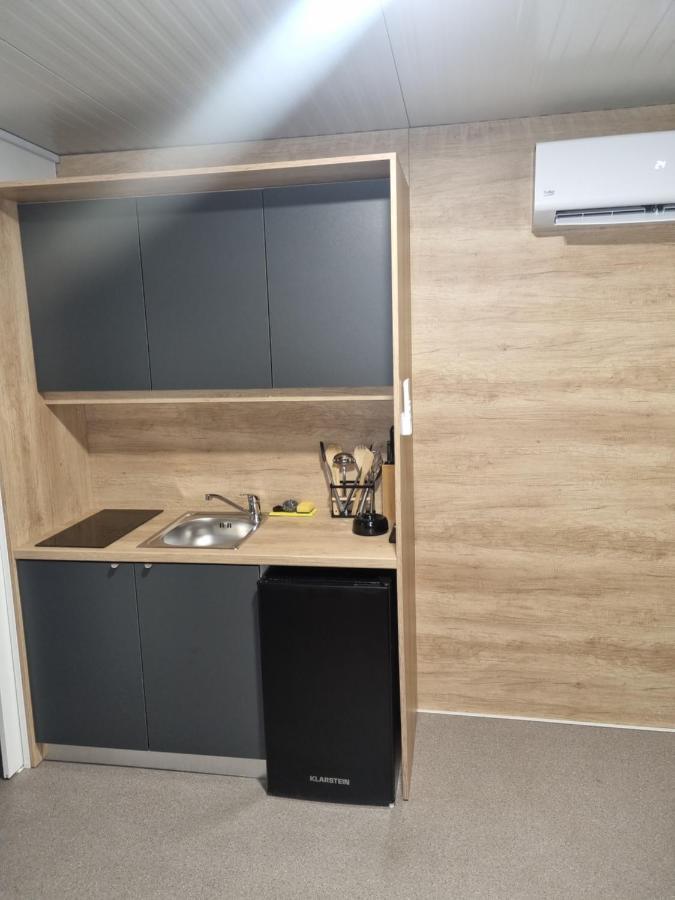 Hipo Camp Mobil Home Arta Pakostane Exterior photo
