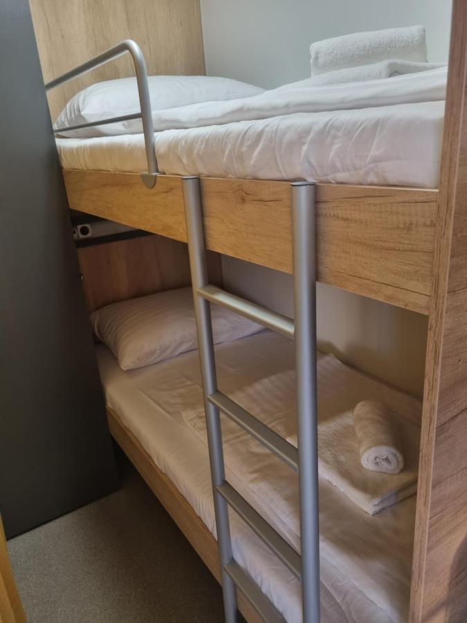Hipo Camp Mobil Home Arta Pakostane Exterior photo